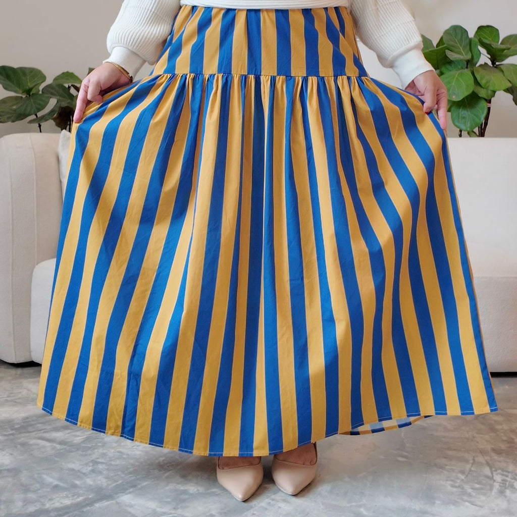 November's Spring Blooms Skirt in Blue Twirl